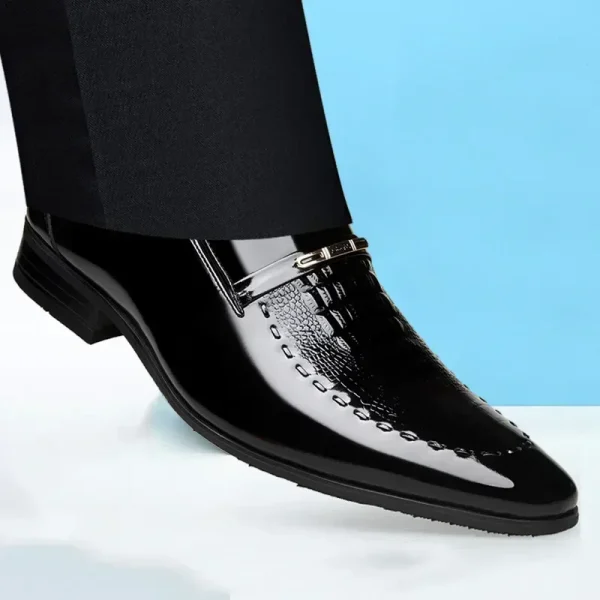 Men's Crocodile Pattern Leather Dress Shoes for Stylish Office Wear - Image 4