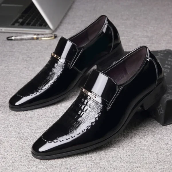 Men's Crocodile Pattern Leather Dress Shoes for Stylish Office Wear - Image 6
