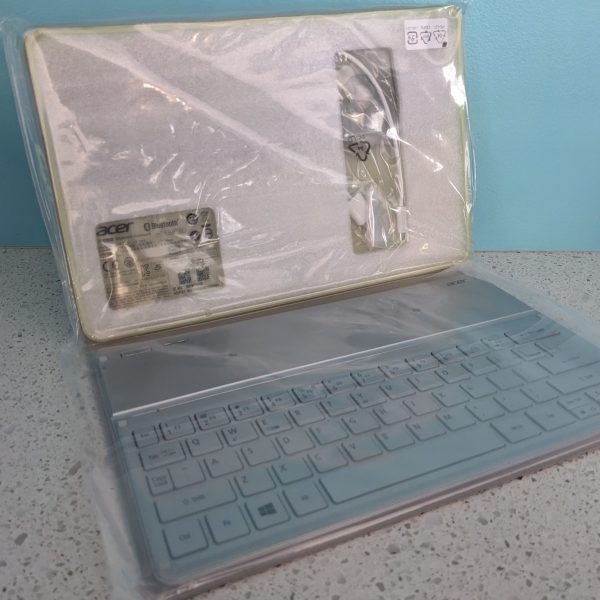 NEW ACER ICONIA W700 W700P CASE WITH KEYBOARD - Image 4